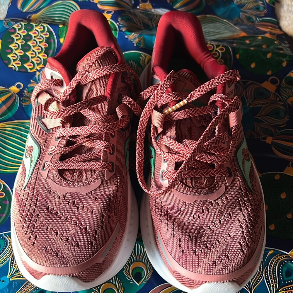 Saucony Guide 16 Running Shoe - Women's - Size 5.5 W